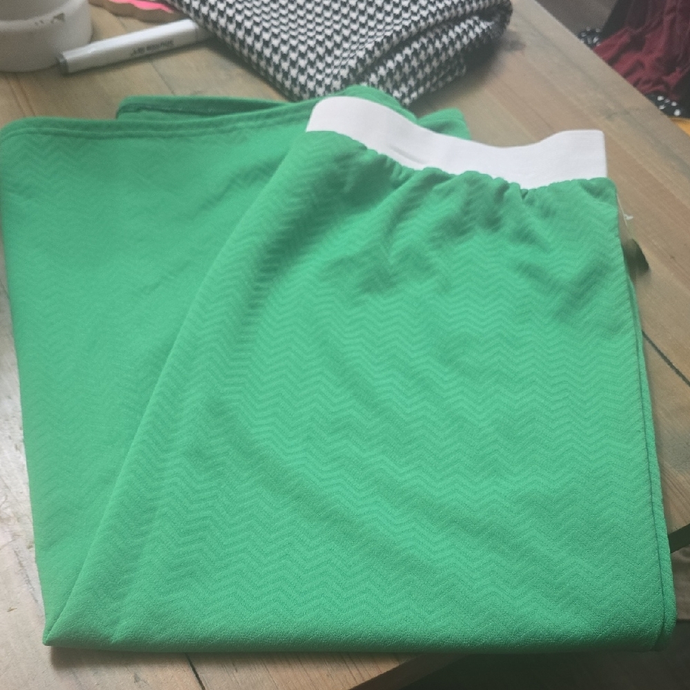 Green Elastic Waist Skirt